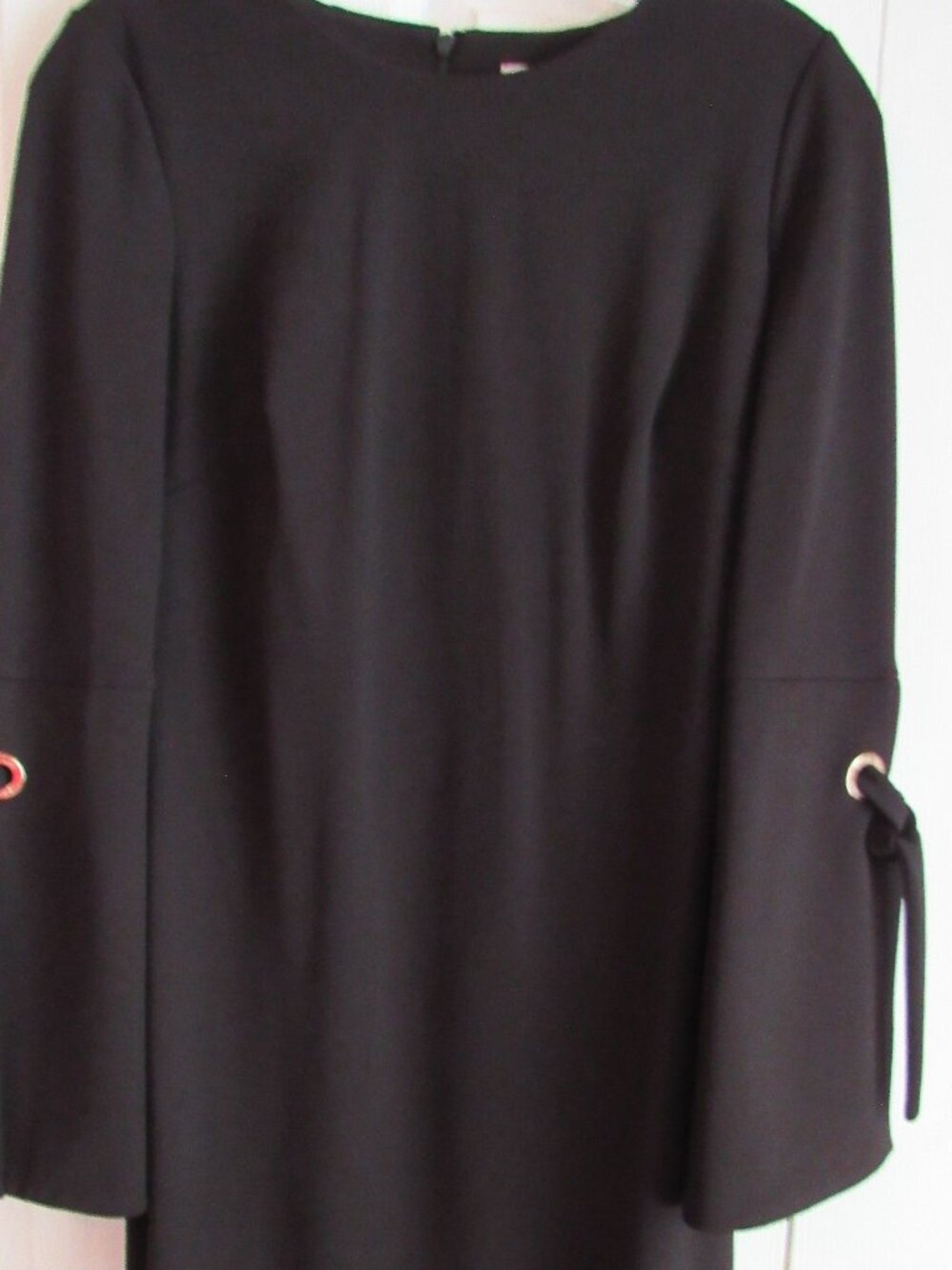 CALVIN KLEIN BLACK BELL SLEEVE TIE DRESS SZ 2